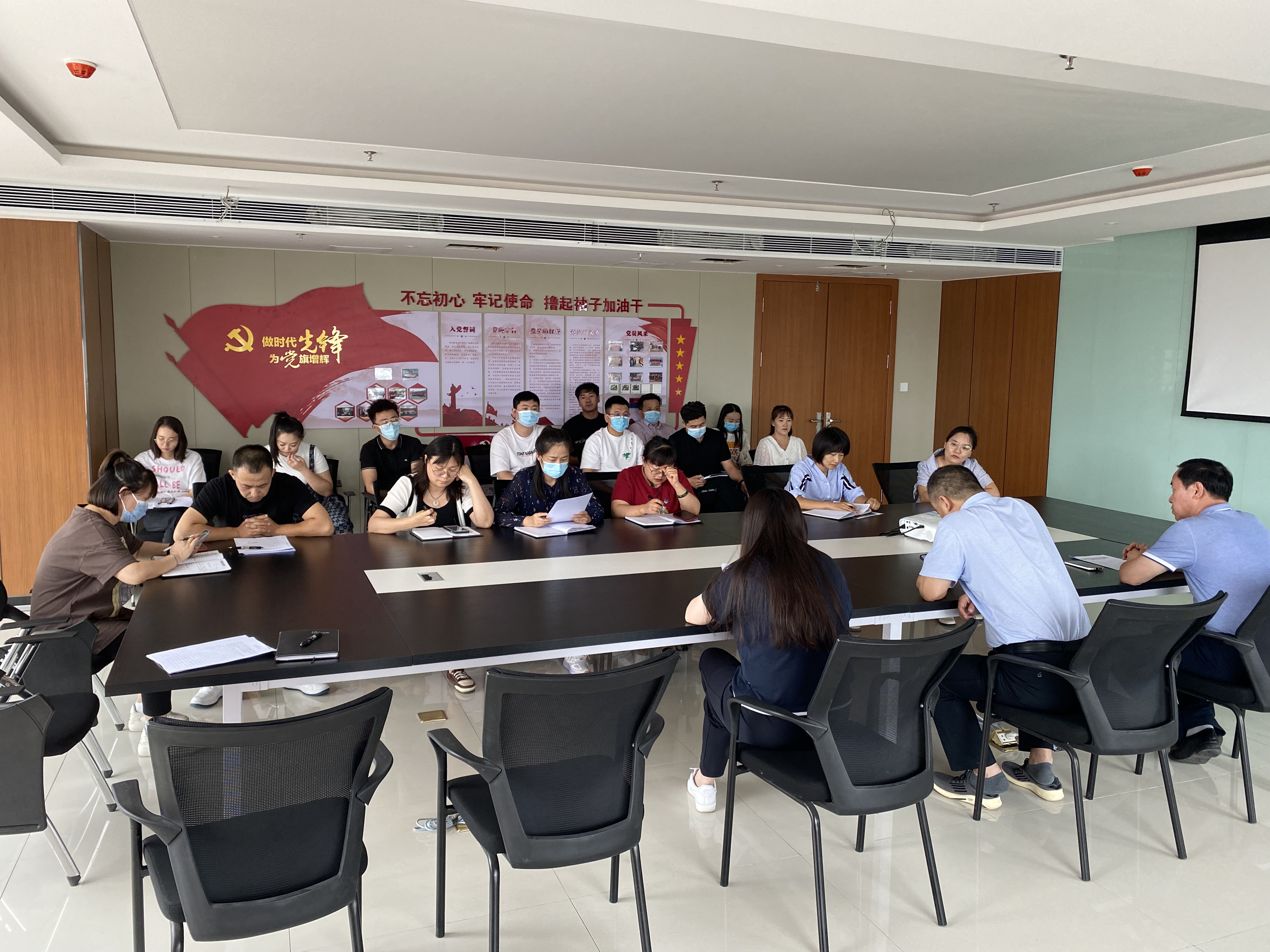 1658225842496813.jpg 1658225842496813.jpg