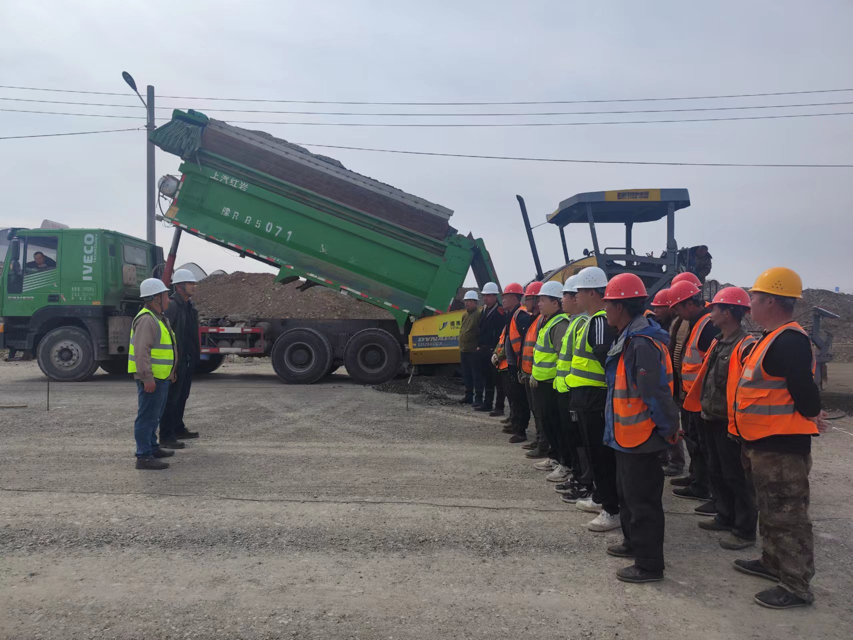 宣讲2.jpg 宣讲2.jpg