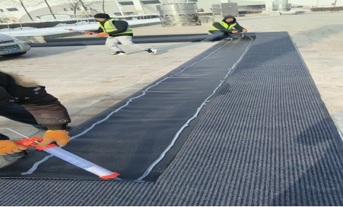 战严寒 守匠心严冬攻坚维泰广场维修工程 (1).png